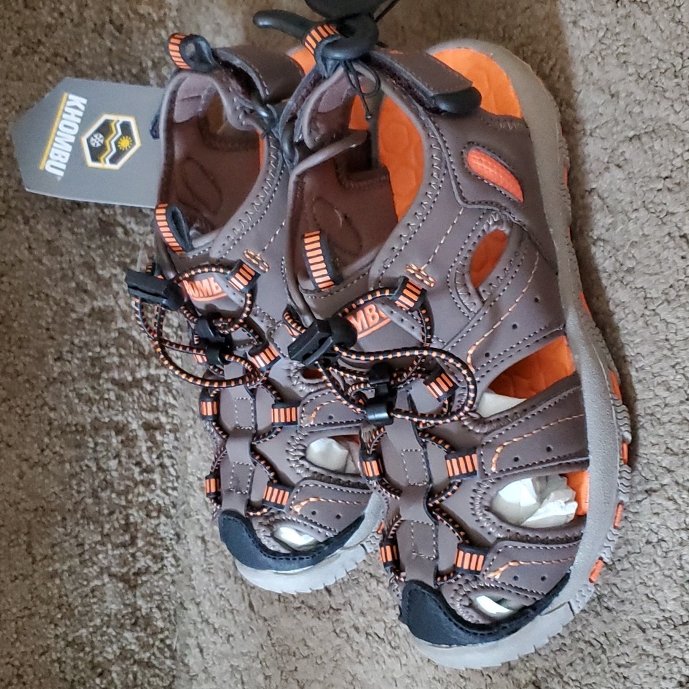 Boys KHOMBU Cascade Fisherman Active Wear Sandals Size 4 Water Hiking NWT